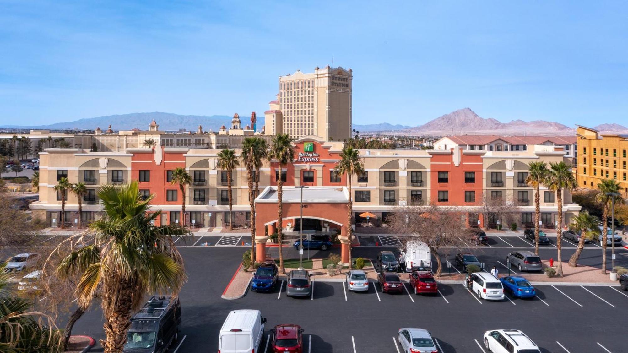 Holiday Inn Express Hotel And Suites - Henderson By Ihg Las Vegas Exterior foto
