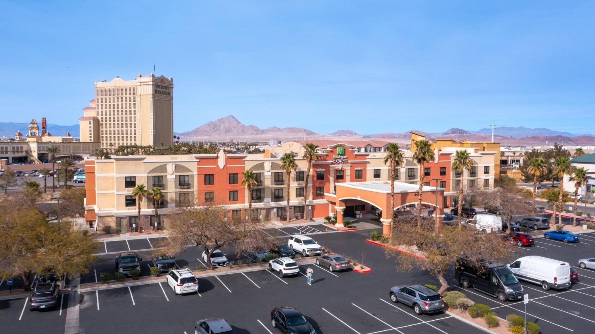 Holiday Inn Express Hotel And Suites - Henderson By Ihg Las Vegas Exterior foto